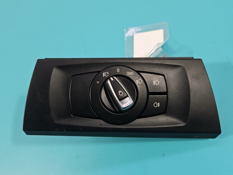 Przełącznik włącznik świateł Bmw e90 9169404, 33600211 Przełącznik włącznik świateł Bmw e90 9169404, 33600211