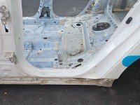 Próg lewy SŁUPEK ŚRODKOWY B Toyota Corolla E21 19- sedan 4d biały 040