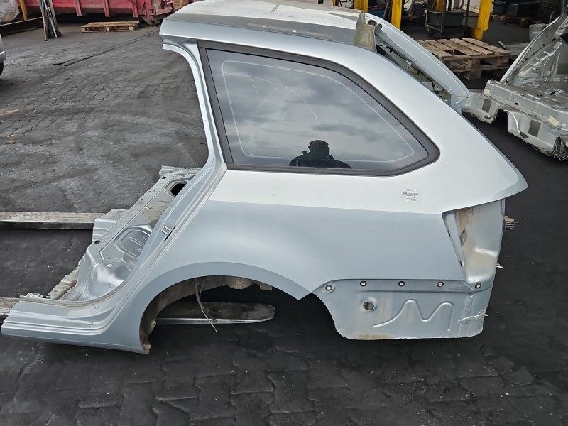 Błotnik tył lewy Skoda Octavia III ćwiartka LA7W