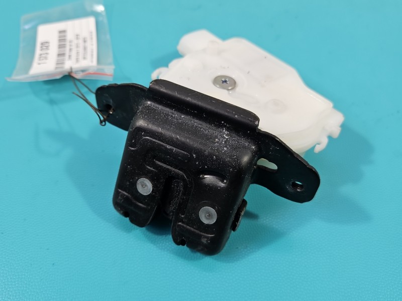 Zamek klapy tył Toyota Auris II kombi 3piny KOMBI