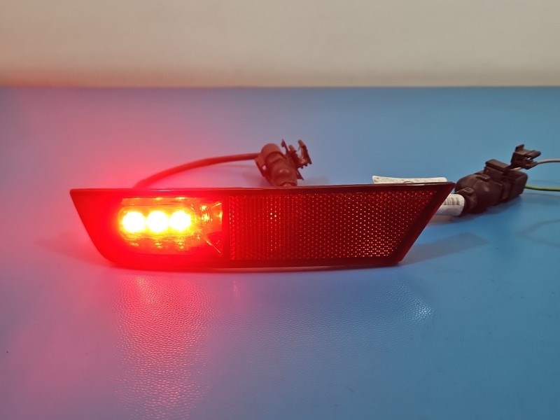 Lampa tył lewa zderzaka przeciwmgielna Vw Up 1S0945701, 575945701K