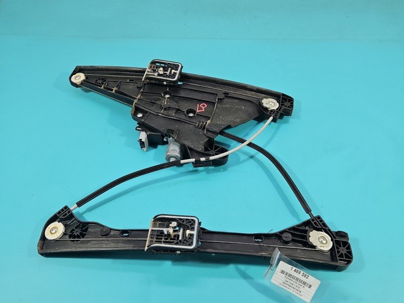 Podnośnik przód lewy Opel Corsa F 9829043680 5d Podnośnik przód lewy Opel Corsa F 9829043680 5d