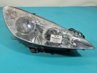 Reflektor prawy lampa przód Peugeot 308 I EUROPA