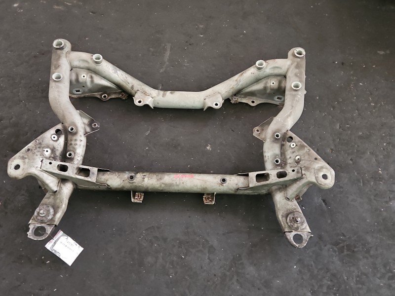 WÓZEK KOŁYSKA TRAWERS Sanki Belka silnika Mercedes CLS II C218 W218 218 4.7 V8 (278922)