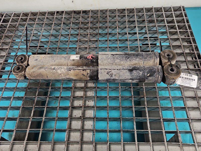 Amortyzator tył komplet tylny lewy prawy Renault Trafic III L+P