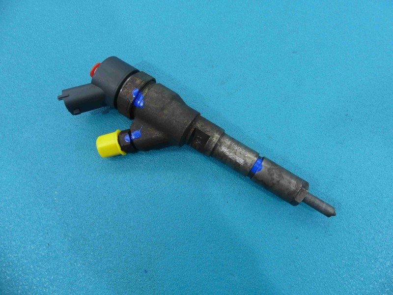 Wtryskiwacz Peugeot Boxer I 0445110076 2.0 hdi