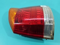 Lampa tył lewa Opel Vectra C sedan Producent części: OPEL, 02-05 POMARAŃCZOWY KIERUNEK SEDAN-HATCHBACK Z LISTWĄ ŻARÓWKOWĄ EUROPA