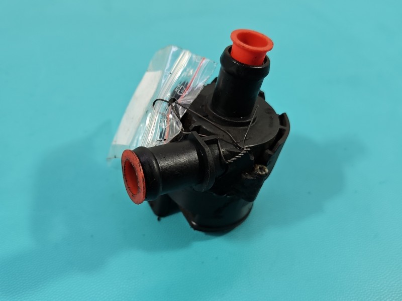 Pompka obiegu wody pompa Skoda Octavia III 1.6 TDI (CXXB) 0392023209, 5G0965567