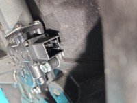Podnośnik przód lewy Mazda CX-5 I 12-17 KD355997 5d HB