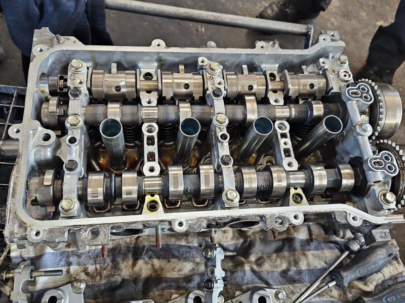 Głowica Toyota Corolla E16 E18 13- 1.6 16V