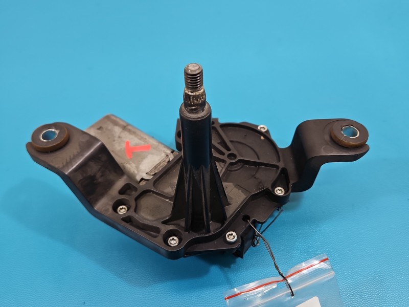 Silniczek Silnik wycieraczki tył Opel Insignia A kombi 3 PIN W000008967, 13227418