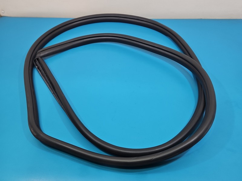 Uszczelka drzwi przód prawa Toyota Rav4 IV