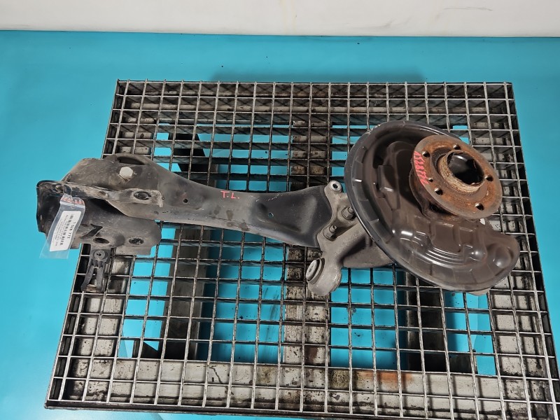 Piasta koła tył lewa zwrotnica łożysko Mercedes CLA C118 X118 1.3b