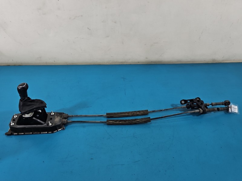 DŹWIGNIA LEWAREK WYBIERAK LINKI Skoda Rapid 1.2 TSI (CBZA)