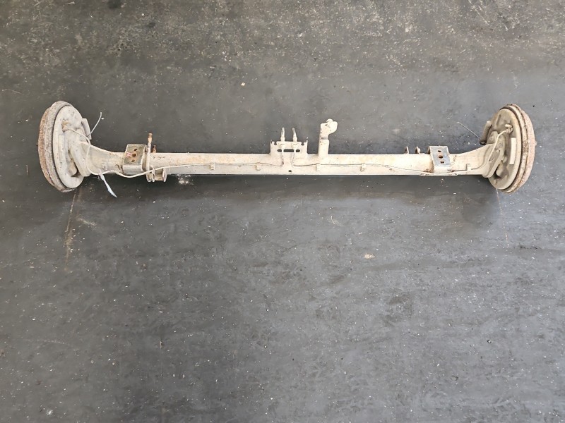 Tylna belka oś tył Vw Caddy II 1.9 sdi