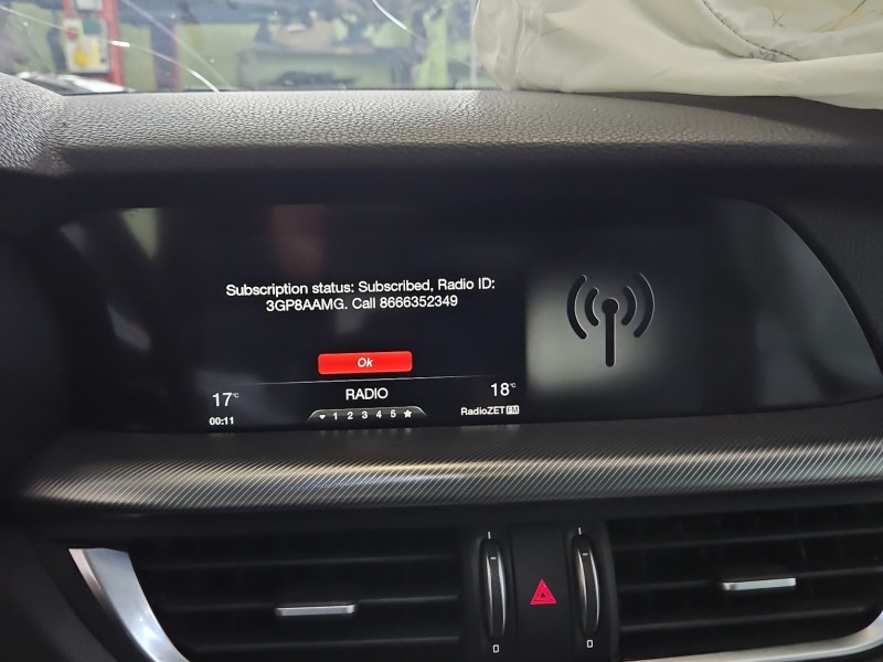 Wyświetlacz monitor Alfa romeo Stelvio 503490010211
