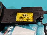 Siłownik klapki wlewu paliwa Opel Antara 95033182