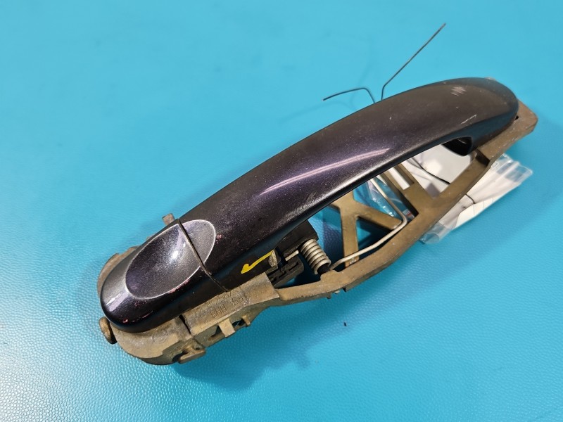 Klamka tył lewa zewnętrzna Vw Touran I 1T0837885B
