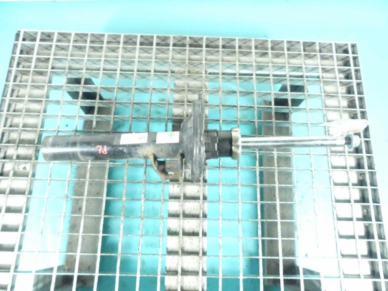 Amortyzator przód lewy przedni Skoda Octavia III