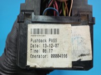 Skrzynka bezpieczników Land Range Rover sport I L320 8H32-14290-KA