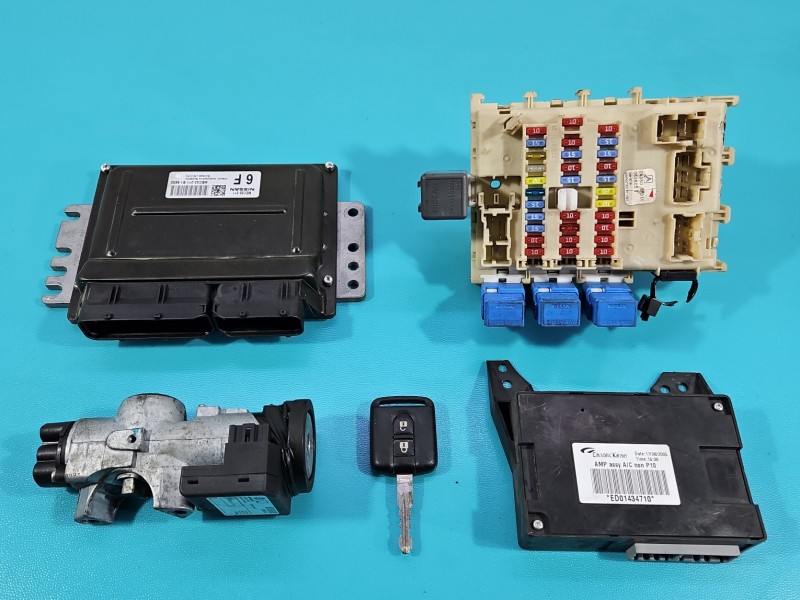 Komputer Sterownik silnika MEC32-211 Nissan Almera N16 1.5 16V