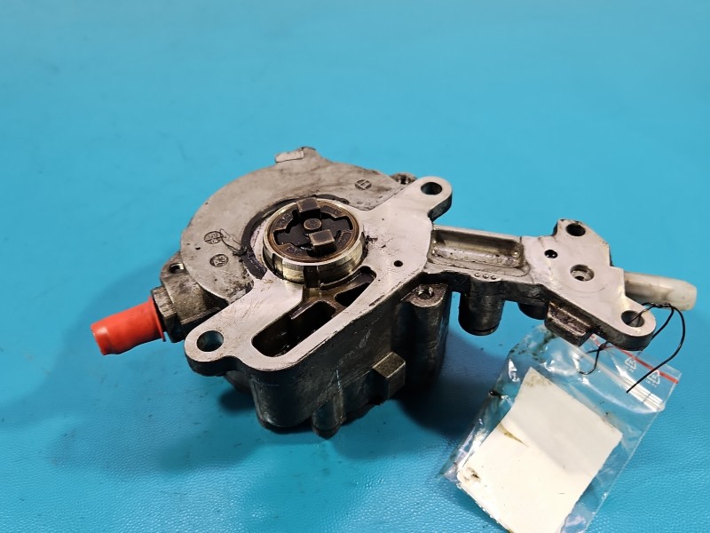 Pompa vacum Seat Altea 1.9 tdi 038145209C