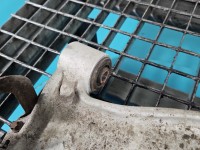 Wahacz przód lewy Opel Signum przedni