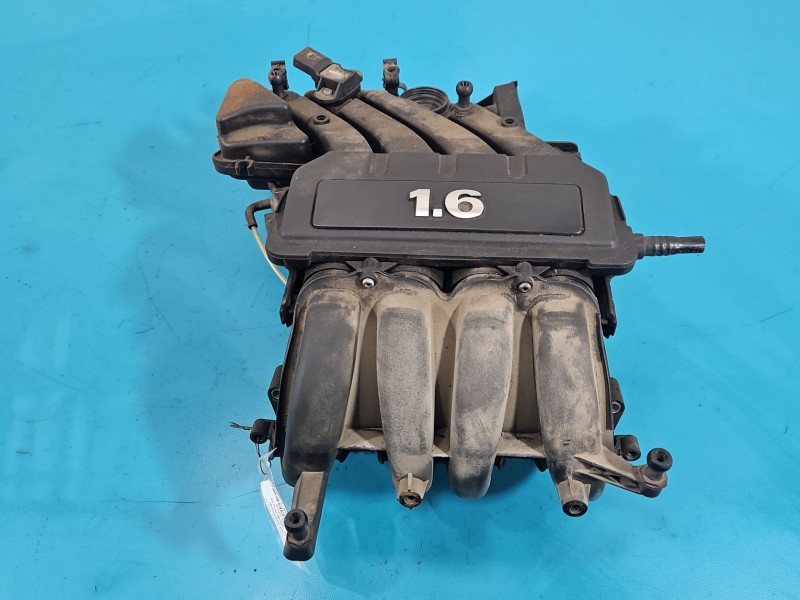 Kolektor ssący Vw Passat B6 06A133203DL 1.6 8V