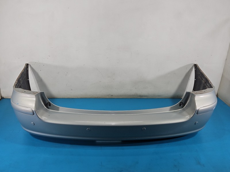 Zderzak tył Toyota Avensis II T25 kombi