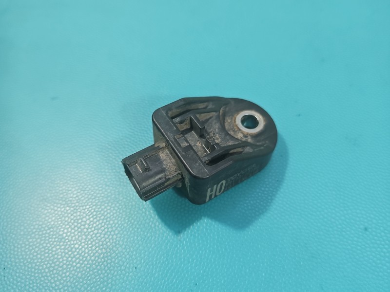 Czujnik uderzeniowy uderzenia Toyota Rav4 IV 89173-12180