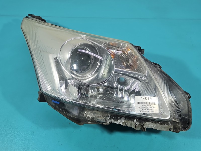 Reflektor prawy lampa przód Toyota Avensis III T27 EUROPA