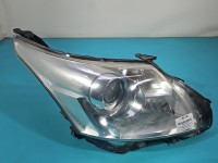Reflektor prawy lampa przód Toyota Avensis III T27 EUROPA