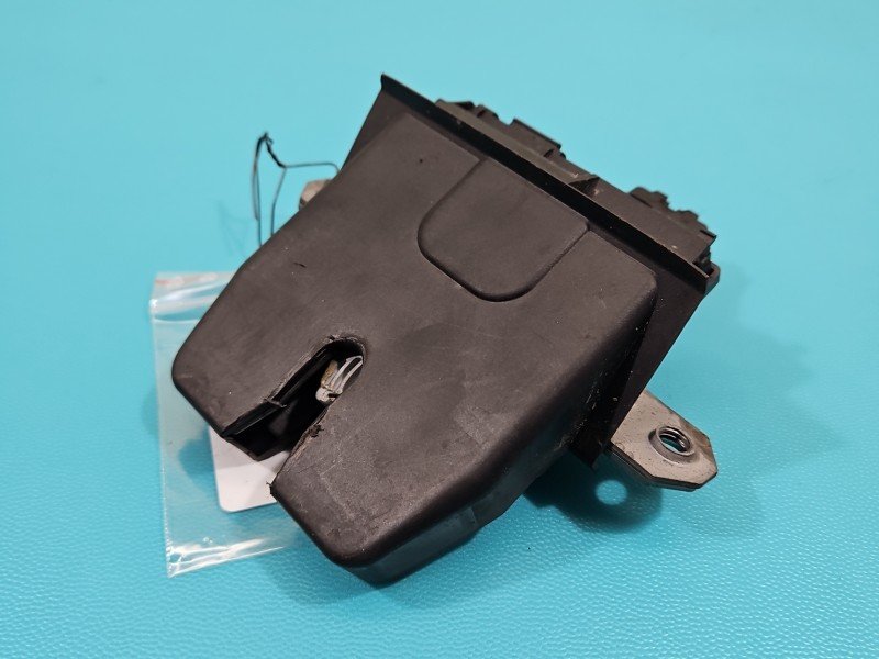 Zamek klapy tył 8M51-R442A66-EC Ford Mondeo Mk4 HB Zamek klapy tył 8M51-R442A66-EC Ford Mondeo Mk4 HB