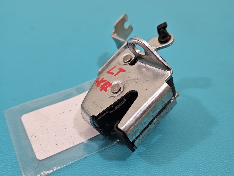 Zamek tył lewy Fiat Doblo II Producent części: FIAT, TL GÓRNY drzwi skrzydłowe