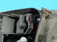 Lampa tył lewa Peugeot, Uszkodzone mocowanie wkładu, pęknięcie przy żarówce, valeo Peugeot 407 sedan