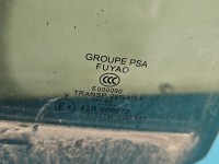 Szyba drzwi tył prawa Opel Astra VI L HB