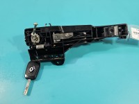 Klamka przód lewa zewnętrzna Renault Express 806079360R