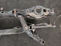 Tylna belka oś tył Toyota Rav4 IV 2.0 D4D