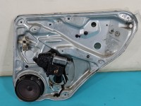 Podnośnik tył prawy Vw Passat B5 3B5839756C sedan