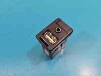 Gniazdo USB Toyota Auris II 86190-0D030
