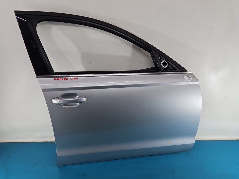 DRZWI PRZÓD PRAWE PASAŻERA AUDI A6 C7 4d srebrny, LX7W