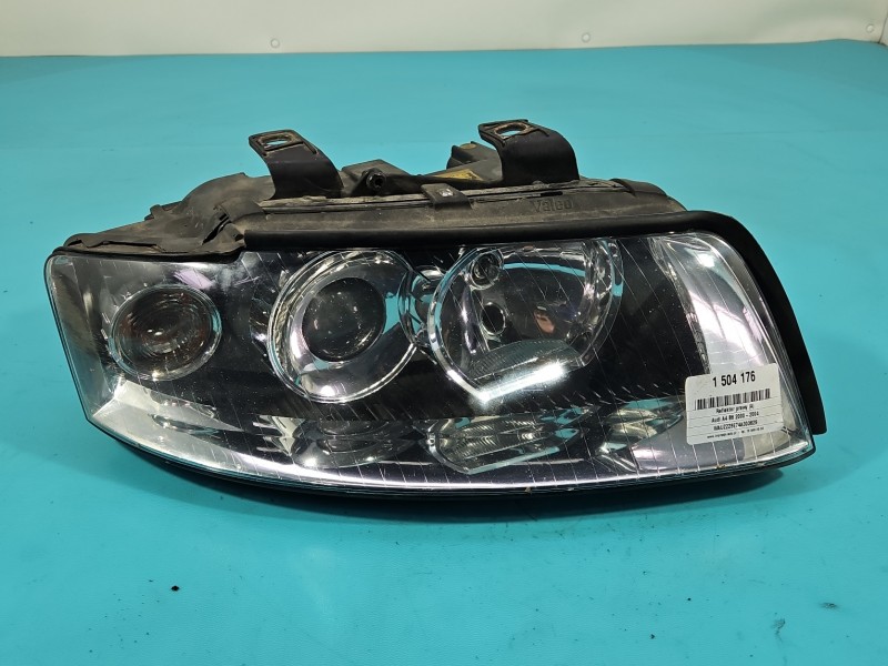 Reflektor prawy lampa przód Audi A4 B6 EUROPA