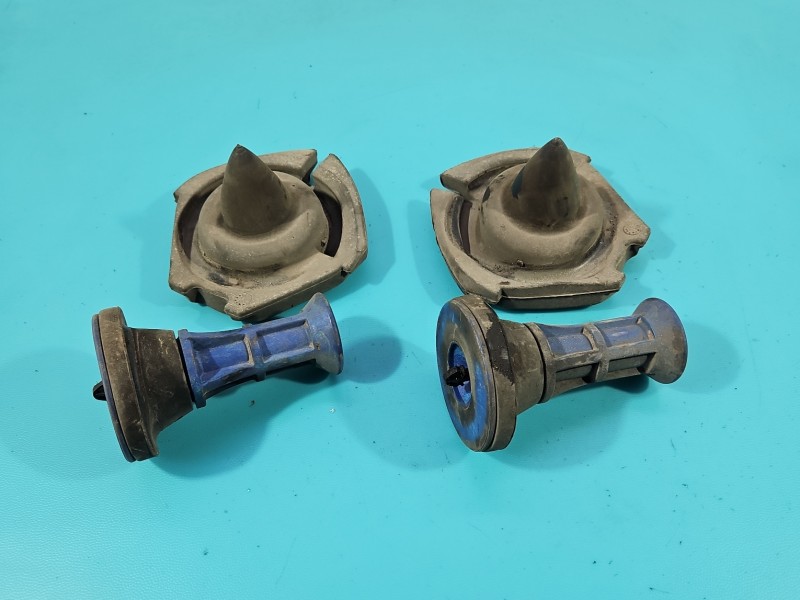 Odbój Renault Megane IV