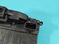 Zamek przód prawy 80502000 Renault Megane III EUROPA 4pin