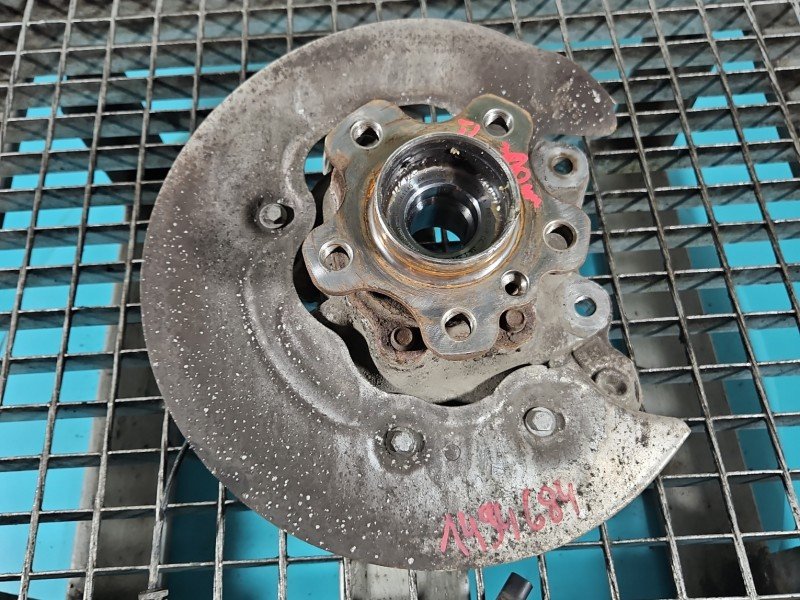 Piasta koła tył lewa zwrotnica łożysko BMW G20 2.0 T (B48b20a) Piasta koła tył lewa zwrotnica łożysko BMW G20 2.0 T (B48b20a)