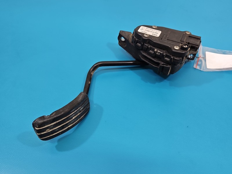 Pedał gazu potencjometr Opel Vivaro 1.9 cdti 7700313060