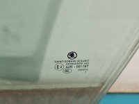 Szyba drzwi przód lewa Skoda Fabia III HB