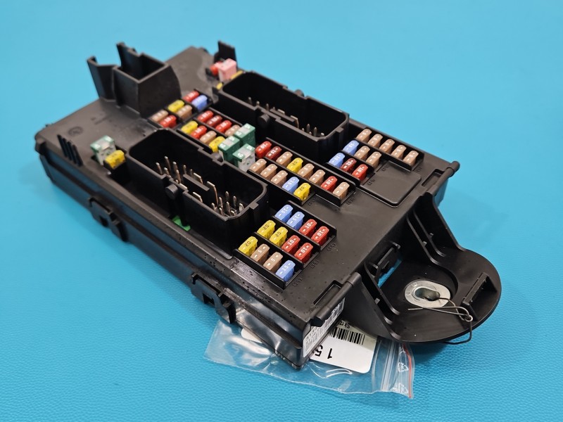 Skrzynka bezpieczników Volvo S90 II 16- 31346672