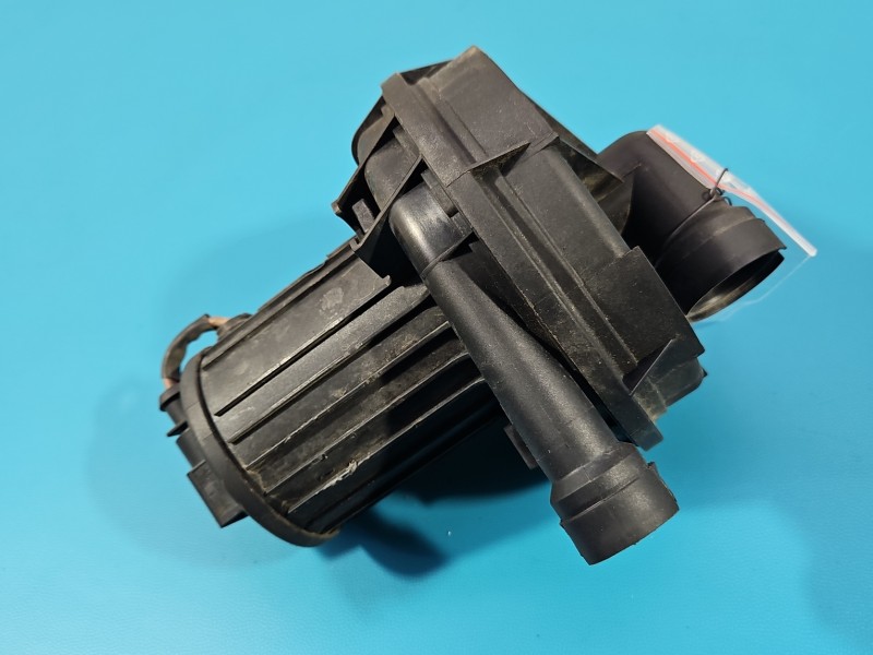 Pompka powietrza wtórnego Seat Leon II 1.6 8V 06A959253B