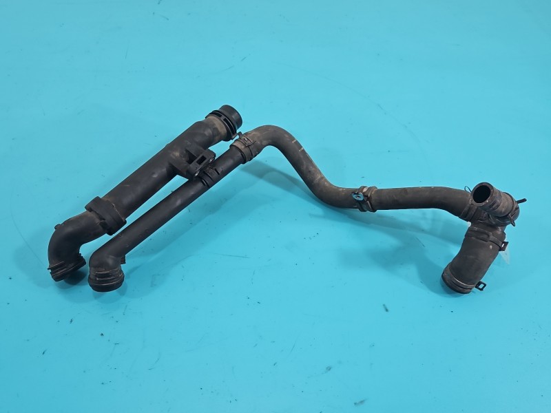 przewód wąż rurka wody infiniti Q50 I 13-17 A2742002482 2.0 T 211KM